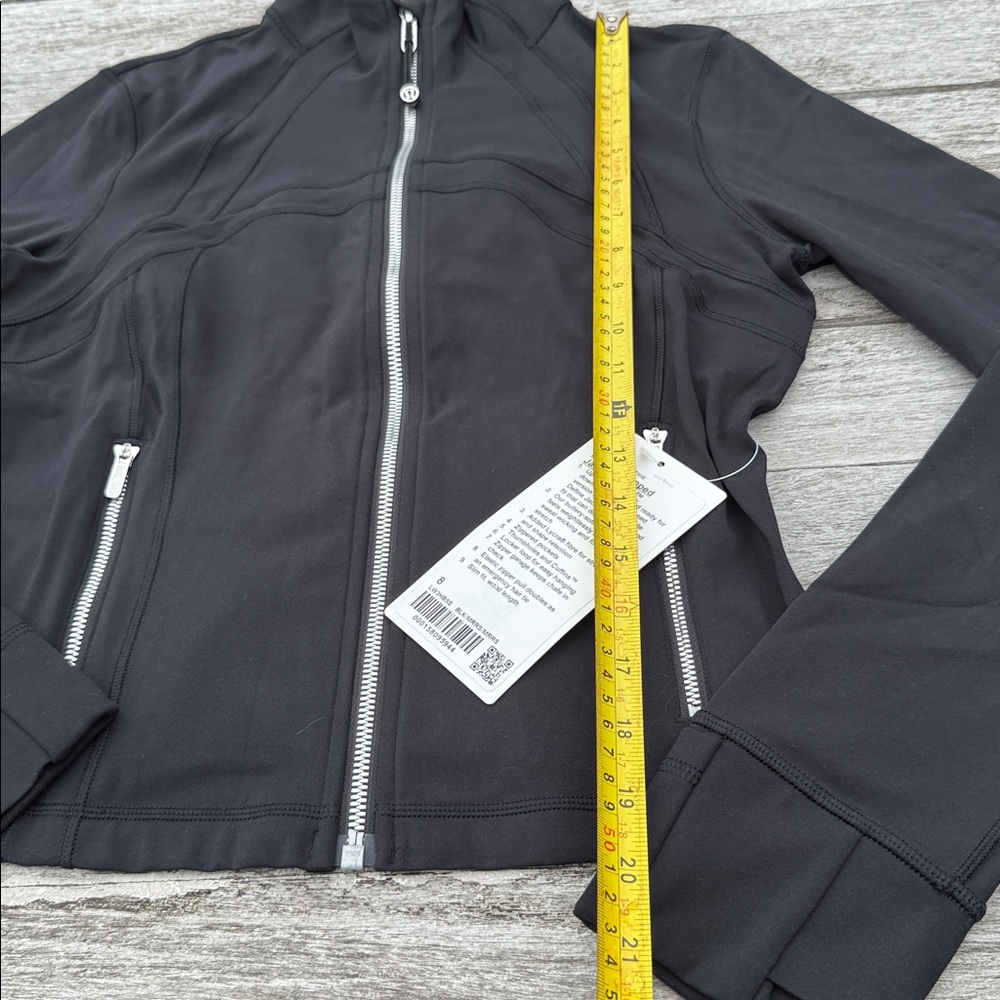 Lululemon‎ Define Cropped Jacket Nulu Black Mirror Silver size 8 NWT - Picture 4 of 7